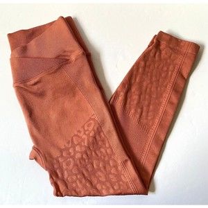 Victorias Secret Leggings Women L Pink Animal Print Accents Crossover Waist Crop